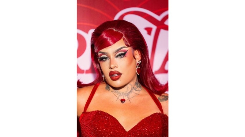 Imagem JPG, “Nosso Primeiro Beijo”, de Gloria Groove, embala cena de dança na novela “Mania de Você” na TV Globo