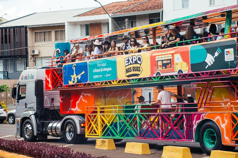 Imagem JPG, Expo nas Ruas cativa público e antecipa clima festivo da ExpoLondrina 2025
