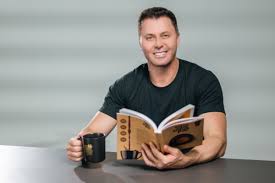 Imagem JPG, Junior Rostirola compartilha sua história de superação no evento Cuidando de Quem Cuida do Hospital de Amor, em Barretos