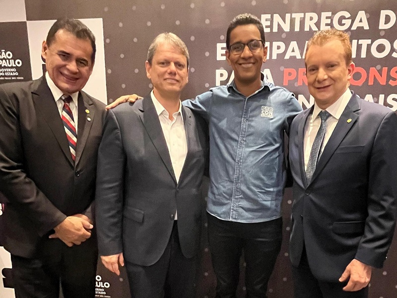 Imagem JPG, PROCON Barretos recebe equipamentos do Governo de SP