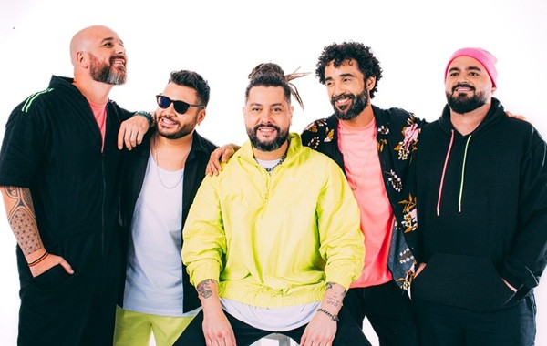 A banda Maneva se prepara para reviver os principais hits dos seus 20 anos de carreira em Ribeirão Preto (Divulgação)