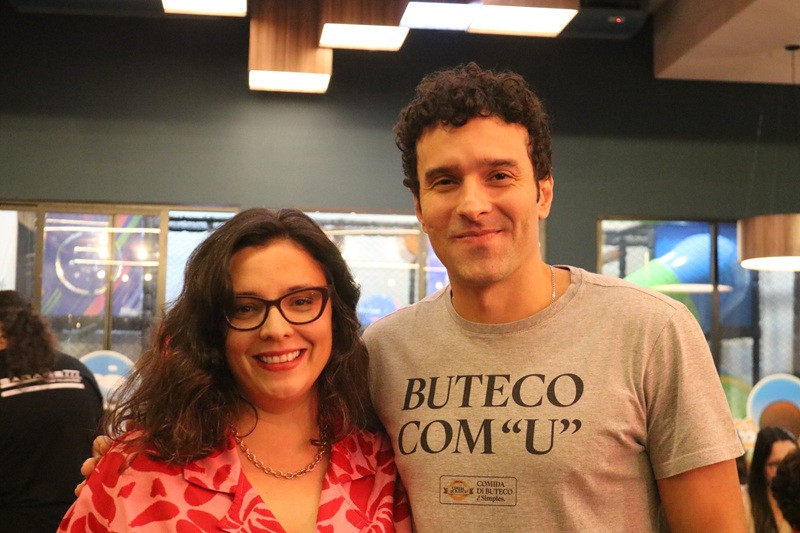 Maria Eugênia Biffi, Secretária da Cultura e Turismo de Ribeirão Preto, e Filipe Pereira, coordenador - geral do Comida di Buteco (Divulgação)