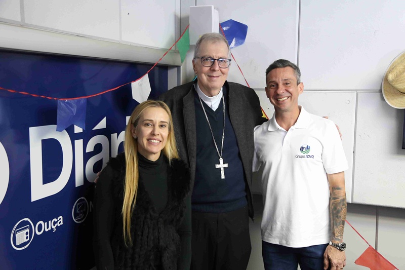 Imagem JPG, Eduardo Queiroz e Milena Teixeira são eleitos Rei e Rainha da Alegria 2025