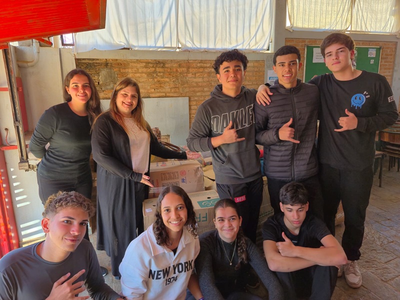 Imagem JPG, Fundo Social de Solidariedade recebe itens arrecadados em ação solidária de estudantes do SESI Barretos