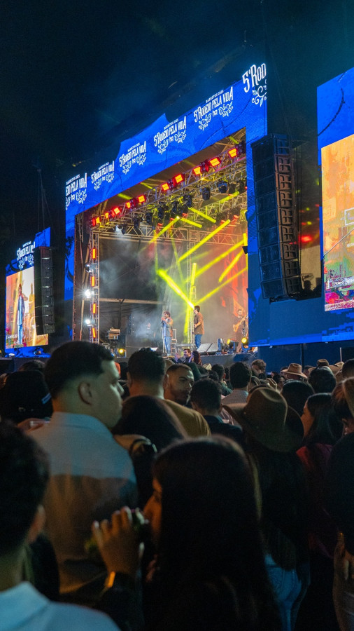  (Vitor Franco - @akelevitor)