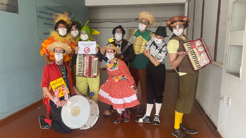 Imagem JPG,  Cortejo Junino do Instituto Sociocultural leva alegria à Santa Casa de Barretos