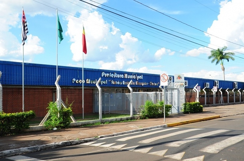 Imagem JPG,  Feriado e ponto facultativo alteram funcionamento dos serviços públicos nesta semana