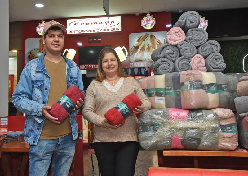 Imagem JPG,  Campanha do Restaurante Gramado Mix no North Shopping resulta na doação de 150 mantas ao FSS Barretos