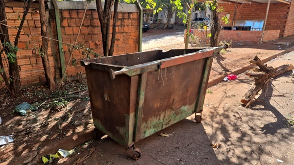 Imagem JPG, SAAE Barretos alerta sobre vandalismo em caçambas e pede apoio da população com denúncias